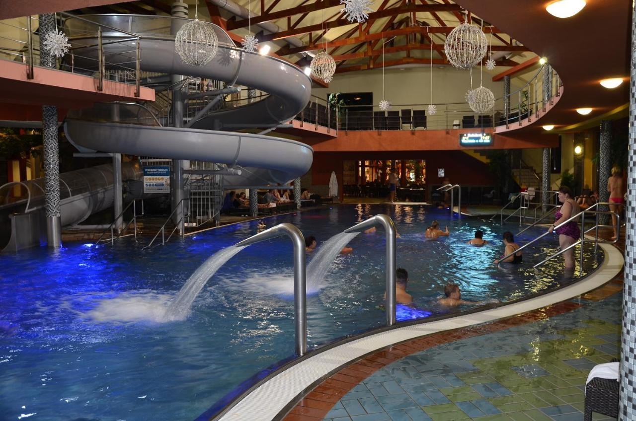 Apartman Aqua Bešeňová エクステリア 写真